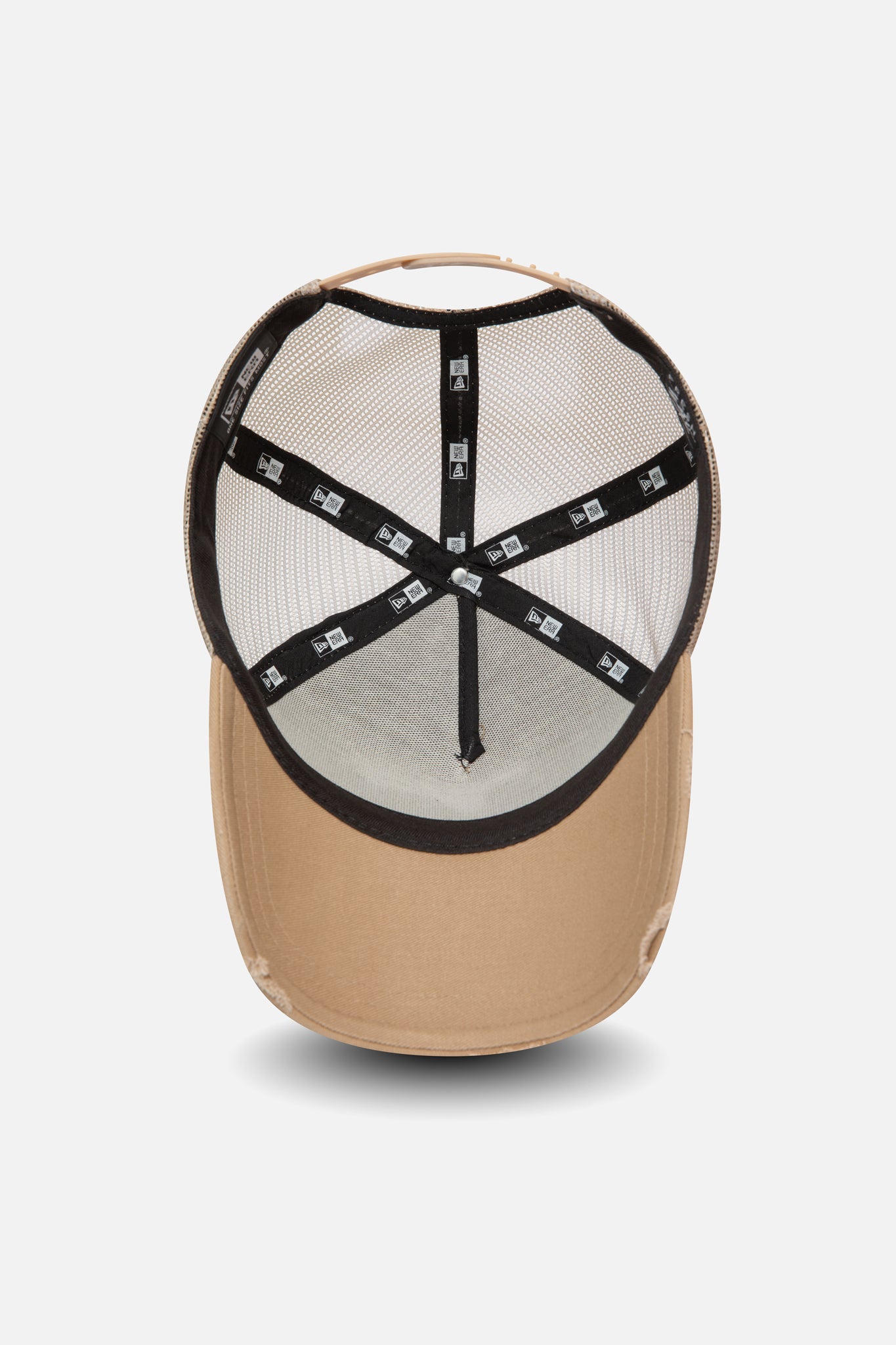 New Era distressed mesh trucker tan