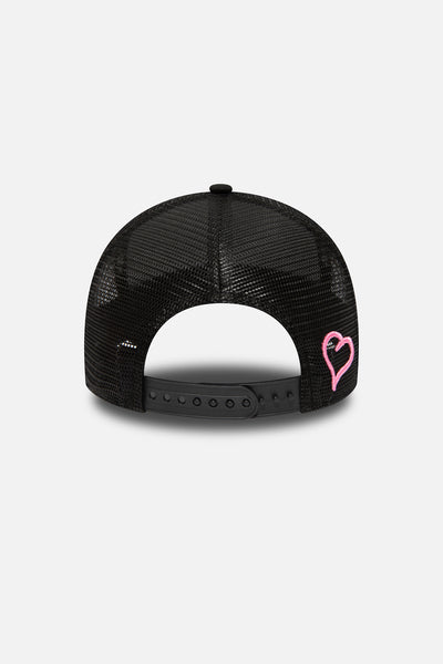 New Era Fresh Ego bel-air trucker black and pink