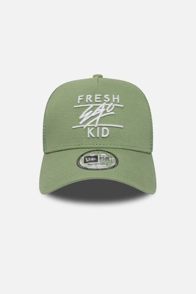 Fresh Ego Kid New Era pastel green trucker