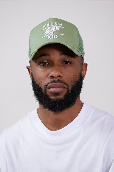Fresh Ego Kid New Era pastel green trucker